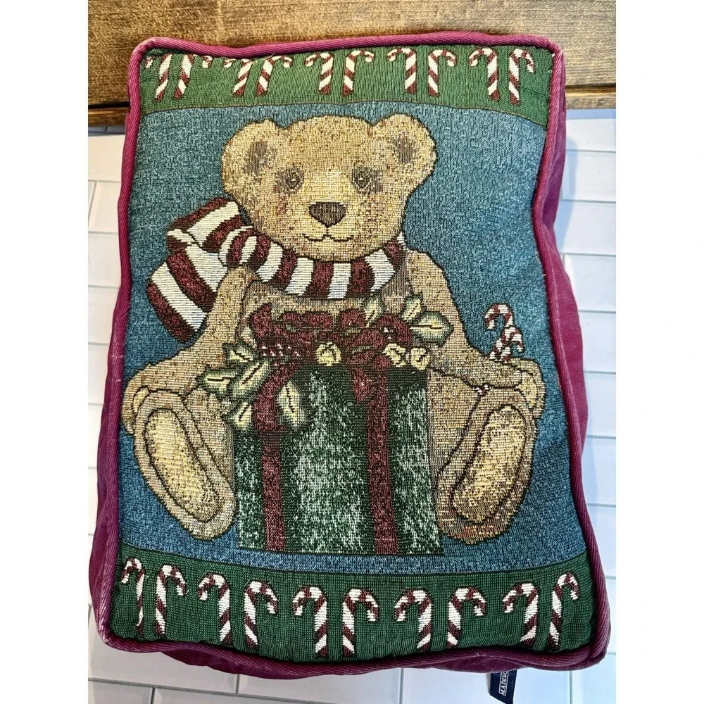 MADISON‎ LANDING Christmas tapestry pillow CHRISTMAS BEAR & CANDY CANES NWT
